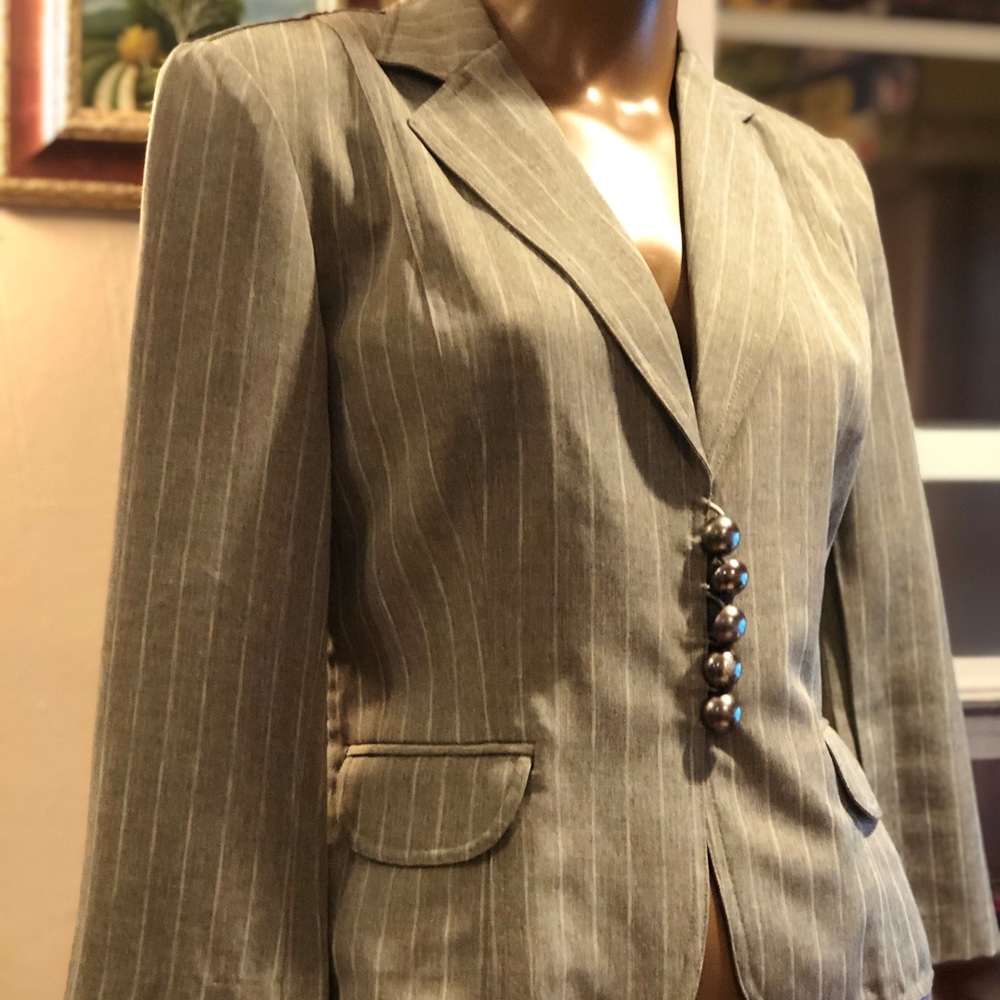 Mandee pin stripe blazer size 5